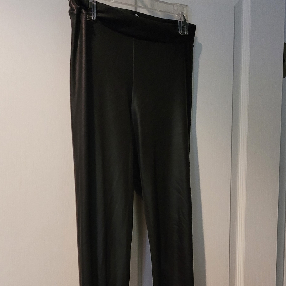 Black shiny faux leather leggings